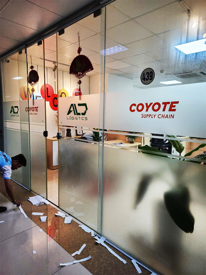 Dịch vụ dán decal văn phòng tại Hải Phòng
