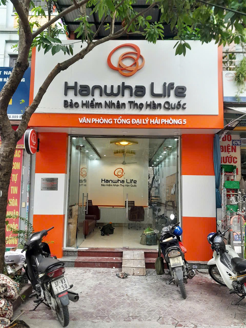 Thi công biển hiệu quảng cáo Hanwha Life Hàn Quốc
