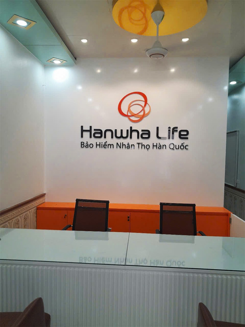 Thi công biển hiệu quảng cáo Hanwha Life Hàn Quốc